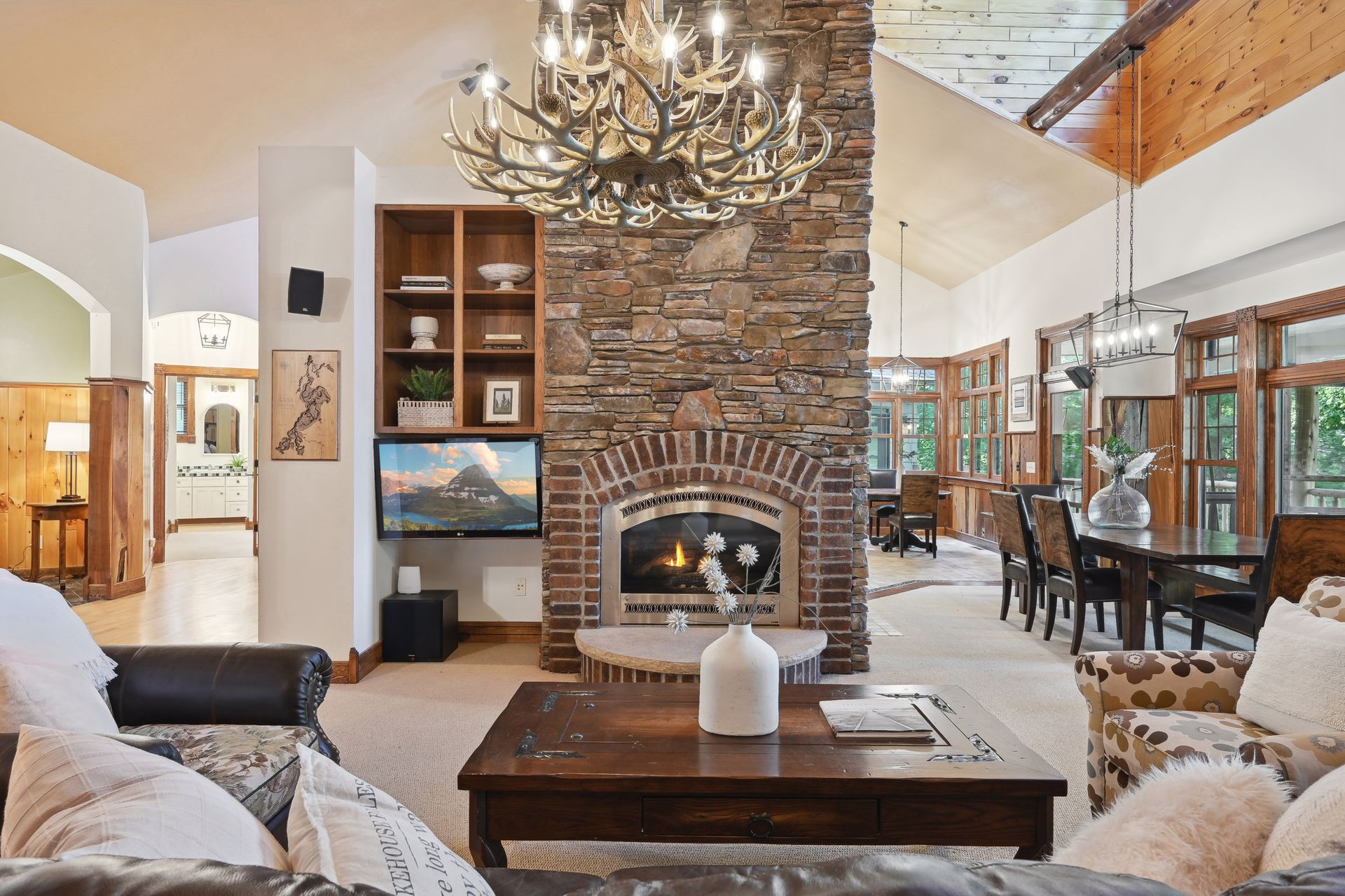 7465 Upper Roy Lake Road - Spacecrafting - 0015